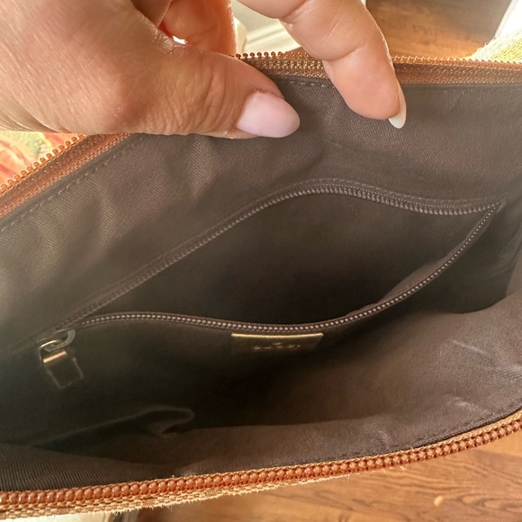 🌺FINAL SALE🌺 Gucci Monogram Messenger Bag - Picture 10 of 15